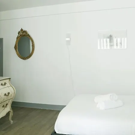Arc De Triomphe & Trocadero Square - Cityapartmentstay Apartment Paris